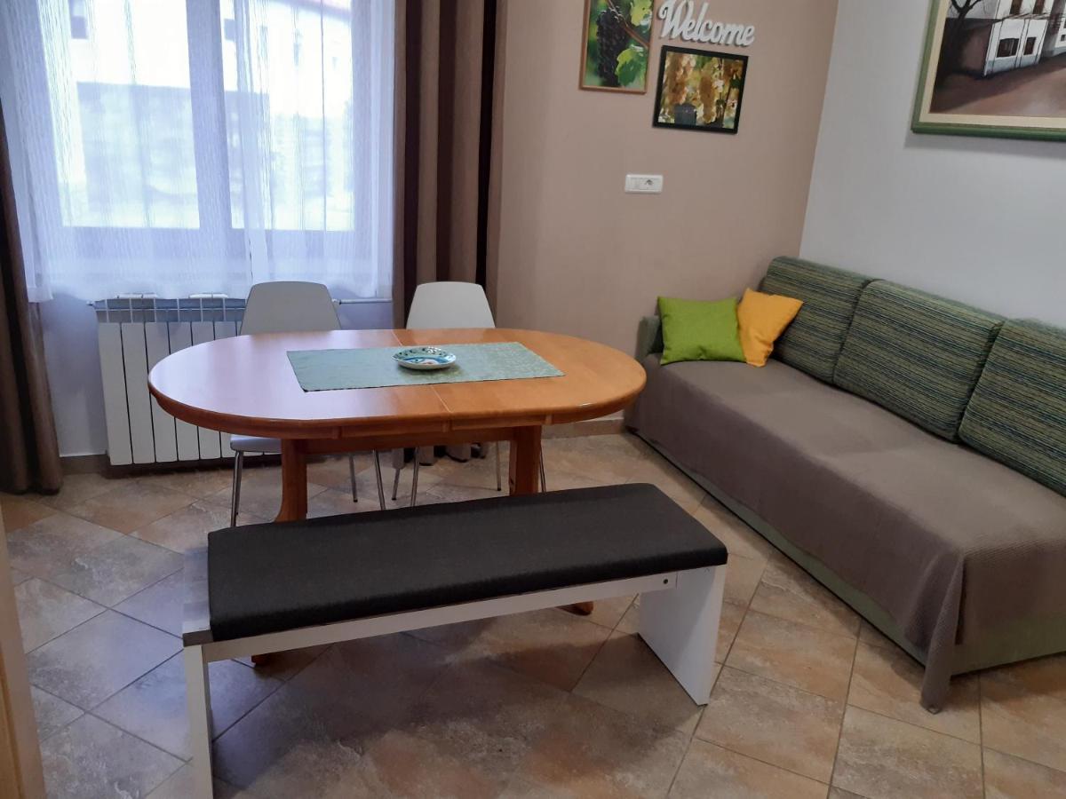 Apartment Vidus Wine Estate Podnanos 외부 사진